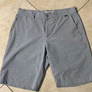 Men’s Travis Mathew golf shorts